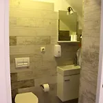Lola Apartman *